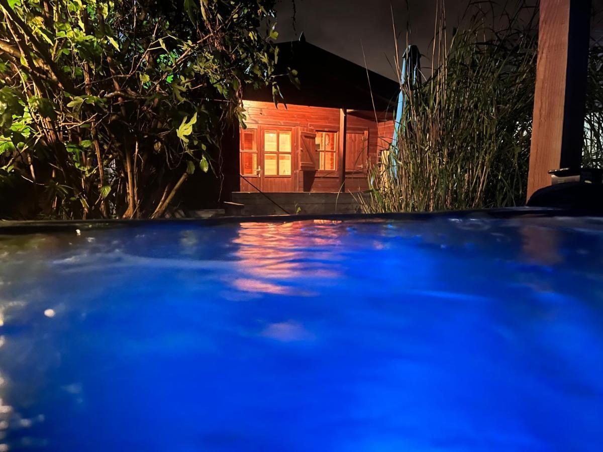 Buddha Style Family House & Jacuzzi & Sauna Near Amsterdam Vijfhuizen Экстерьер фото