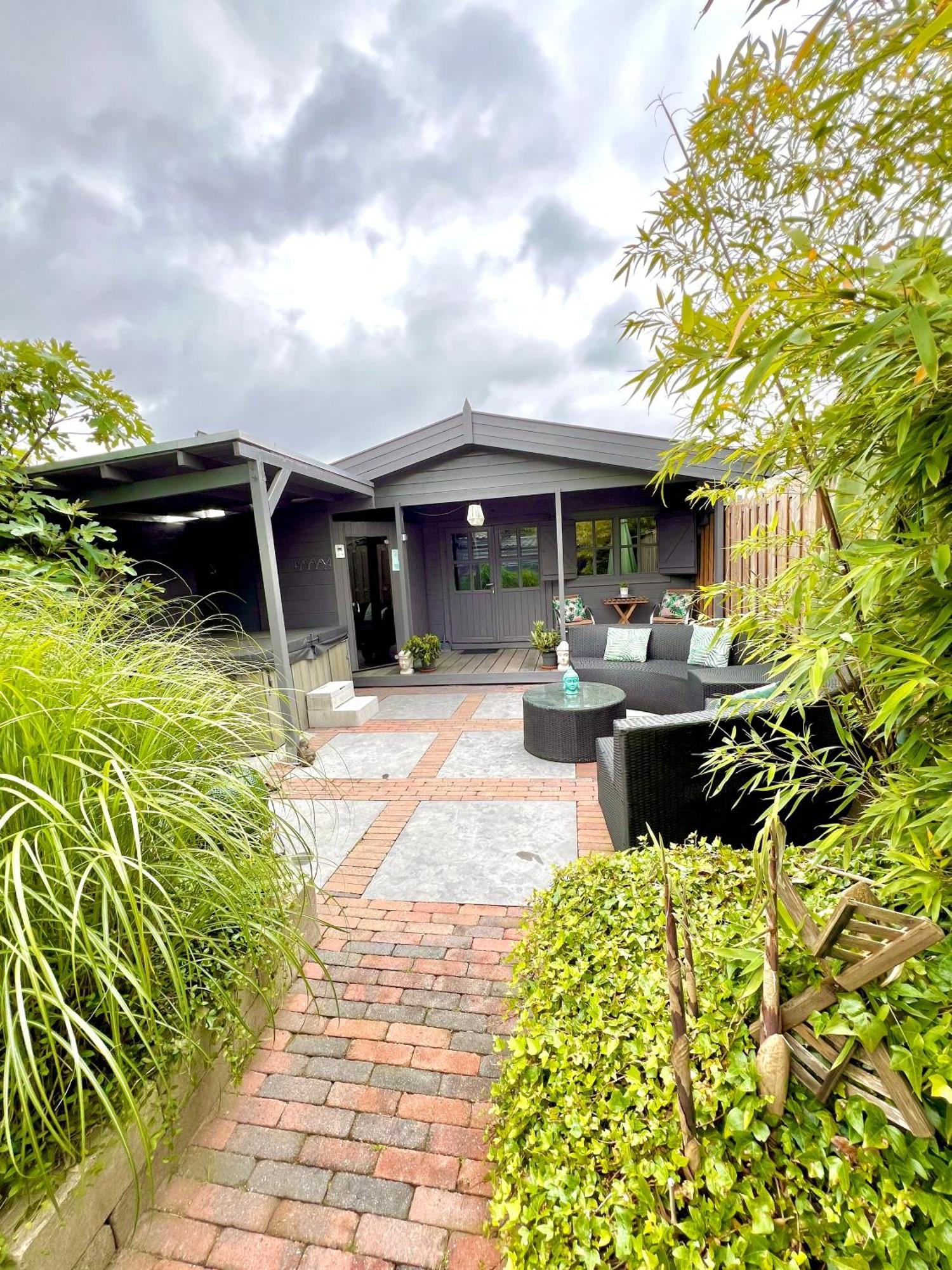 Buddha Style Family House & Jacuzzi & Sauna Near Amsterdam Vijfhuizen Экстерьер фото