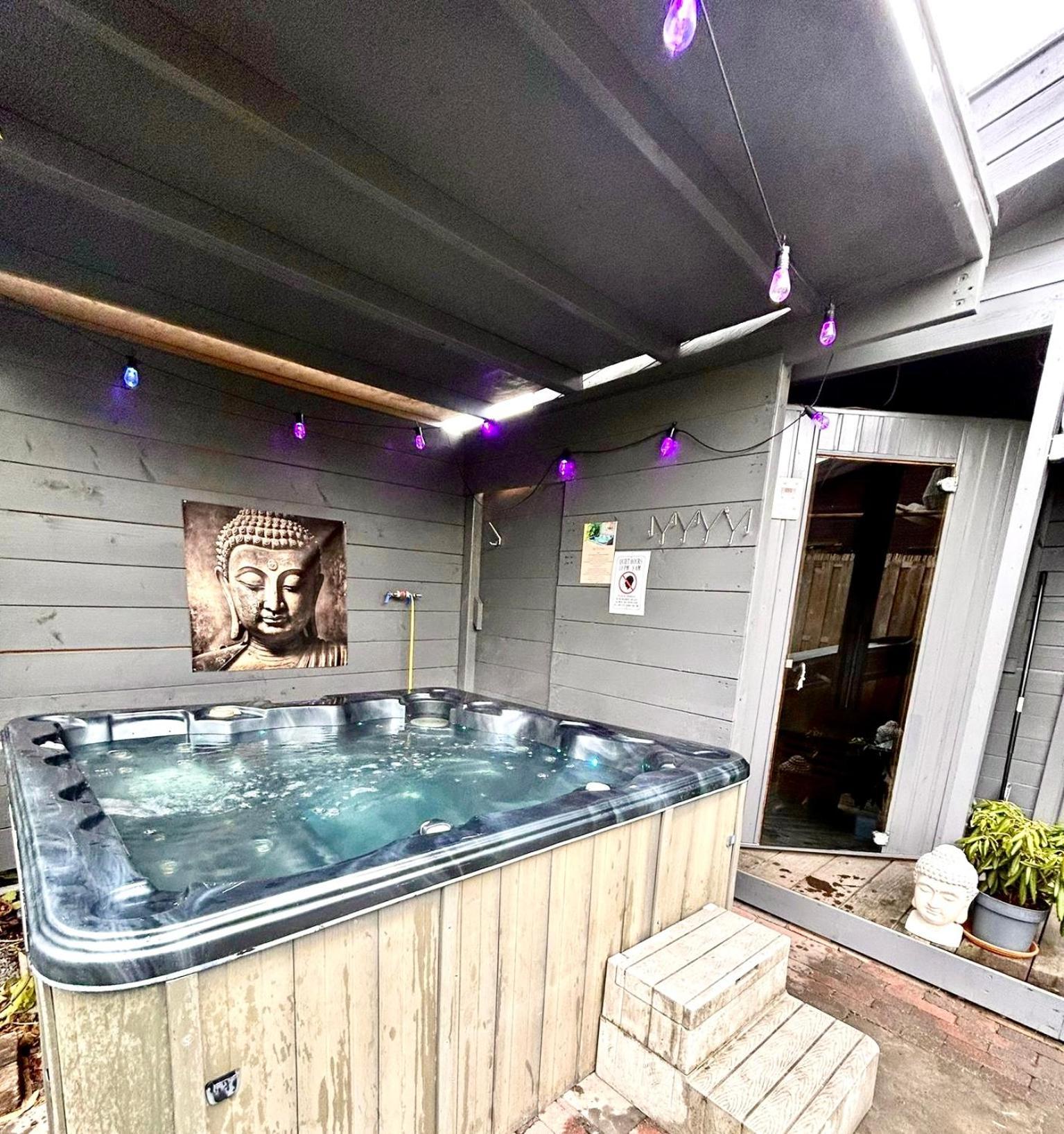 Buddha Style Family House & Jacuzzi & Sauna Near Amsterdam Vijfhuizen Экстерьер фото